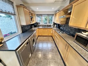 Kitchen- click for photo gallery